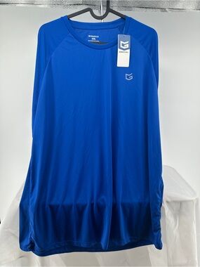 NWT Gradual blue tshirt
